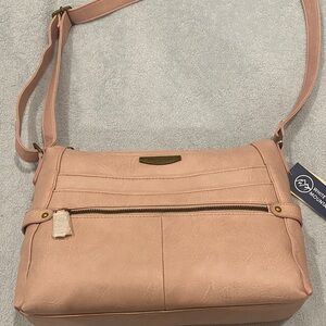 White Mountain Dusty Pink Crossbody Bag with Gold Hardware